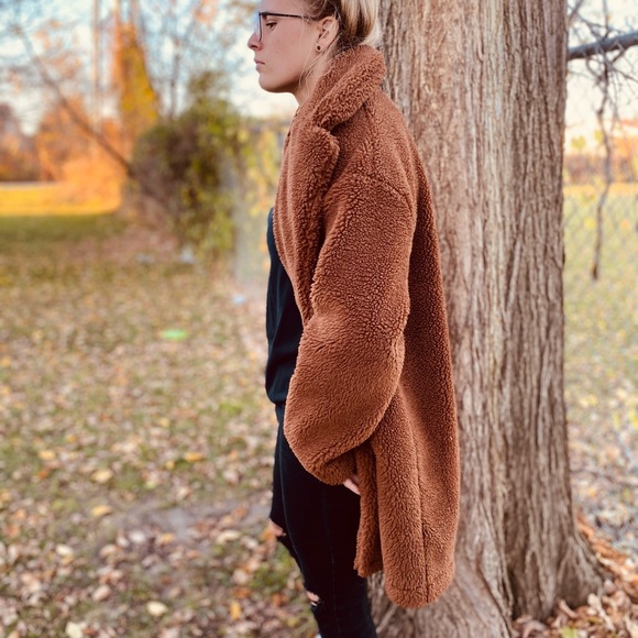 Coat - Picture 2 of 3